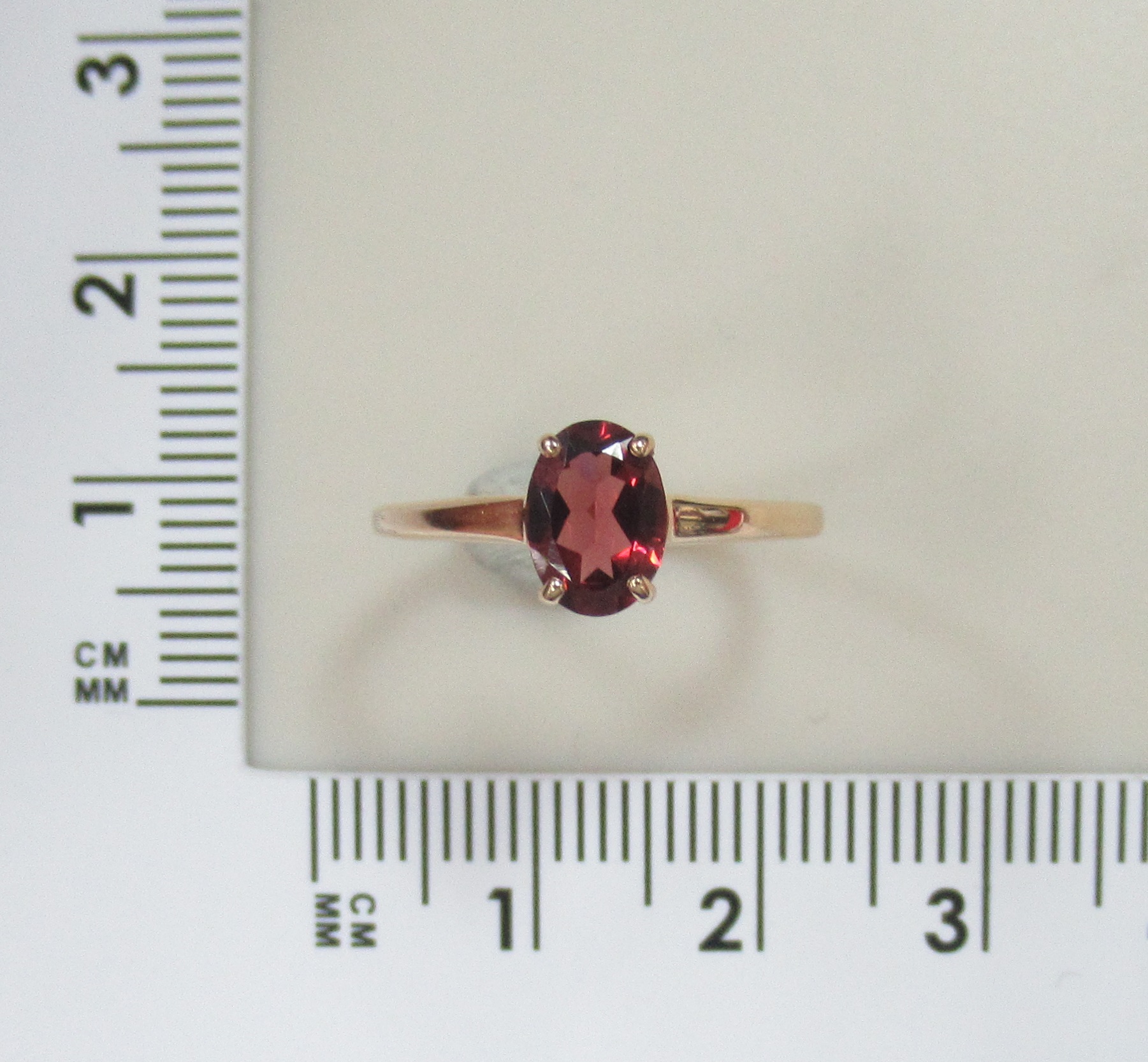 Серебряное кольцо с гранатом Мозамбик